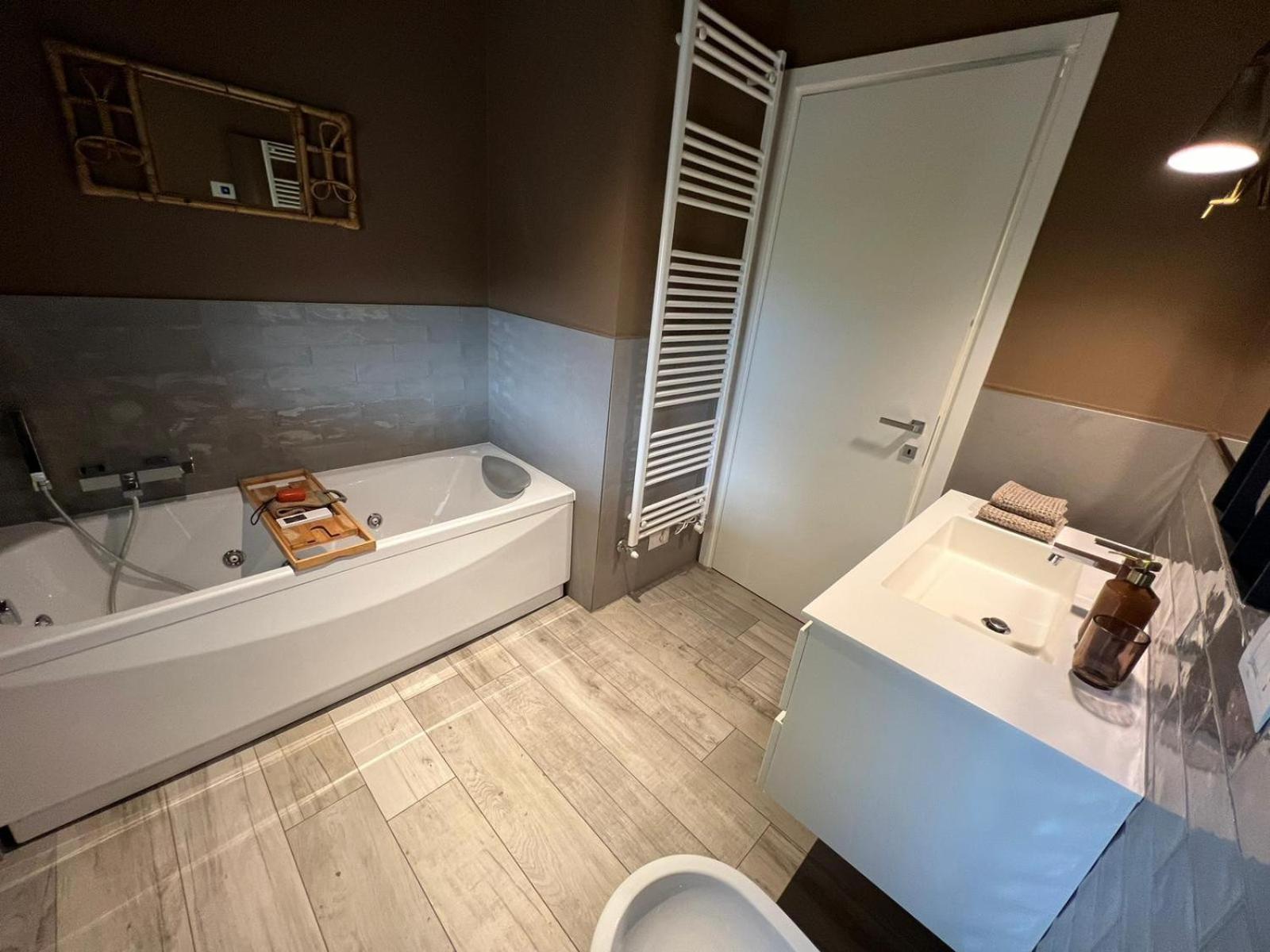 La Bollicina Boutique Apartment And Spa Verbania Ngoại thất bức ảnh